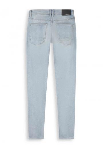 Узкие джинсы