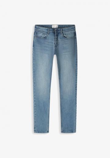 Узкие джинсы