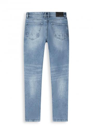 Узкие джинсы