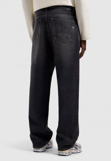 Свободные джинсы