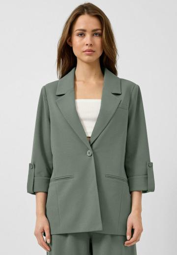 Блейзер с накладными карманами