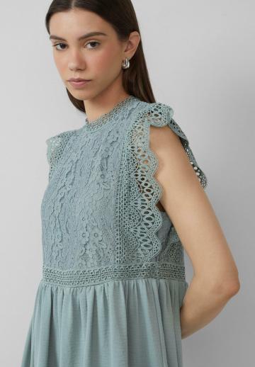 Короткое платье