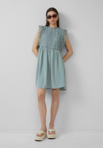 Короткое платье