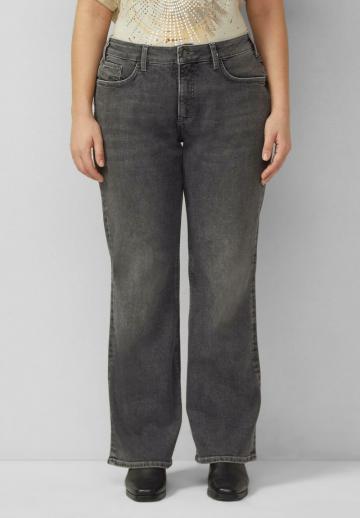 Клешеные джинсы