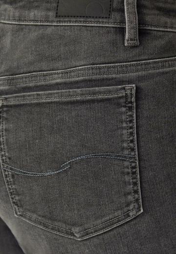 Клешеные джинсы