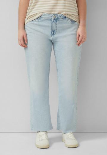 Клешеные джинсы