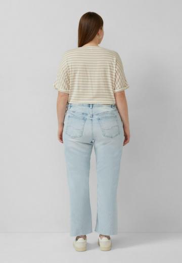 Клешеные джинсы