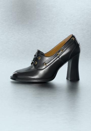 Туфли на шнуровке