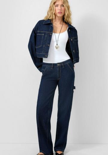 Прямые джинсы