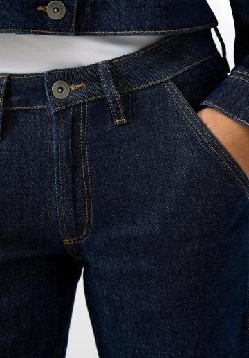 Прямые джинсы