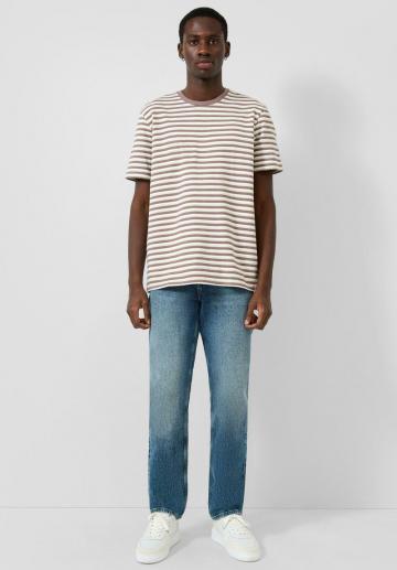 Прямые джинсы