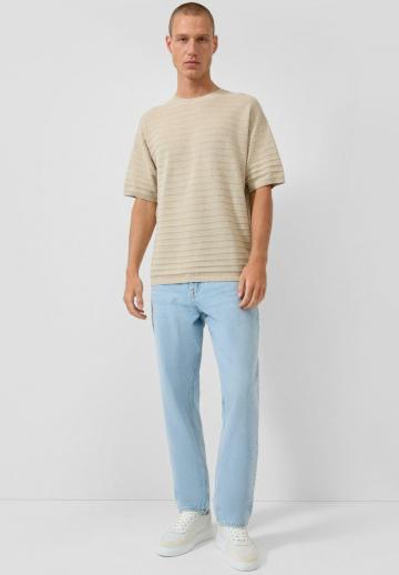 Прямые джинсы