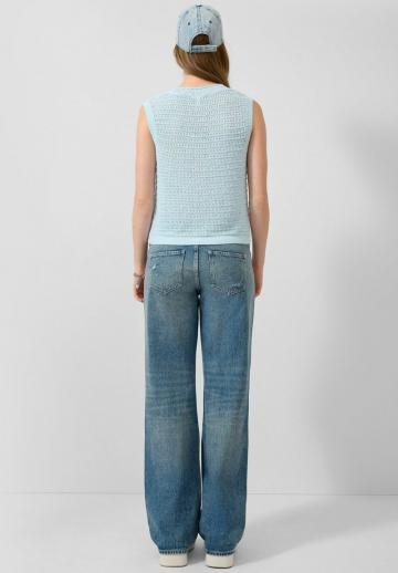 Джинсовая жилетка