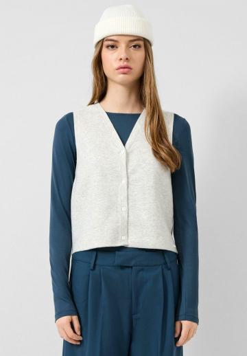 Джинсовая жилетка