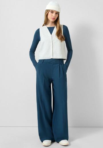 Джинсовая жилетка