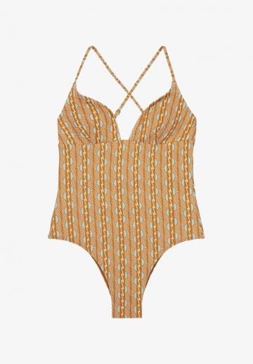 Слитный купальник