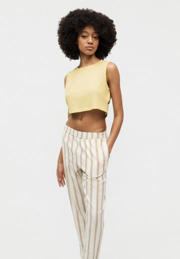 Спортивный топ