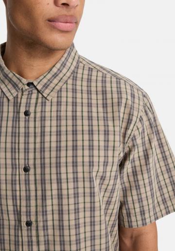 Рубашка с коротким рукавом