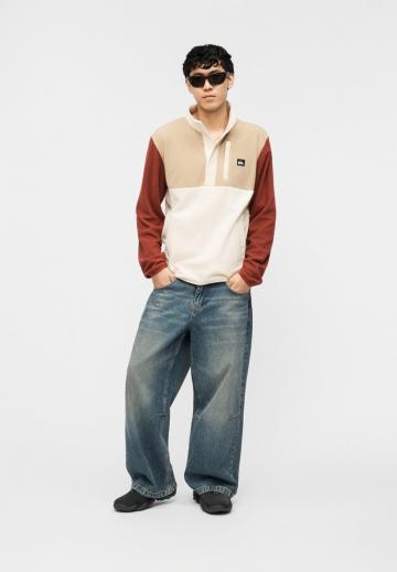 Спортивная толстовка