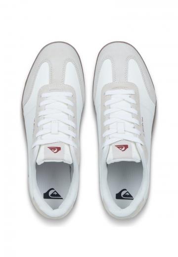 Походные кроссовки