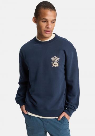 Спортивная кофта