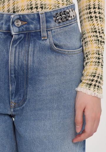 Прямые джинсы