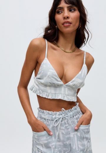 Топ на бретельках