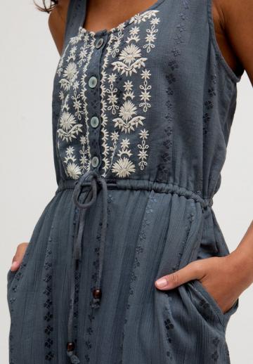 Джинсовый комбинезон