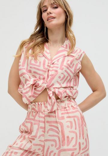 Блузка без рукавов