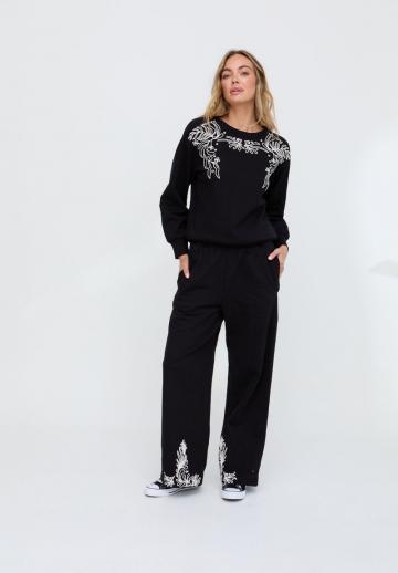 Спортивные штаны