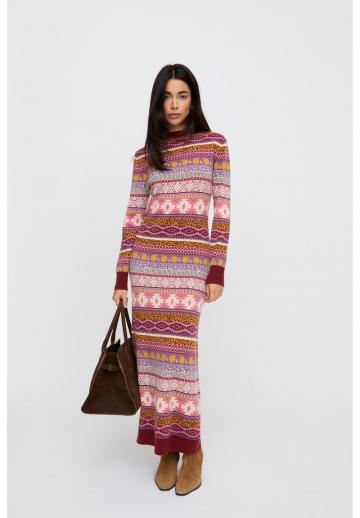 Вязаное платье