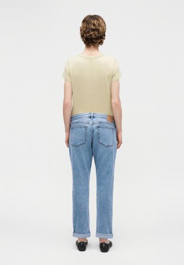 Джинсы бойфренда