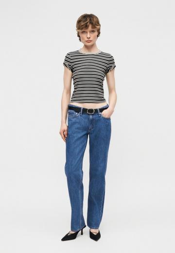 Прямые джинсы