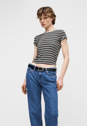 Прямые джинсы