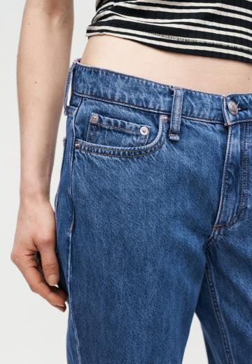 Прямые джинсы