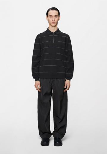 Пуловер в полоску