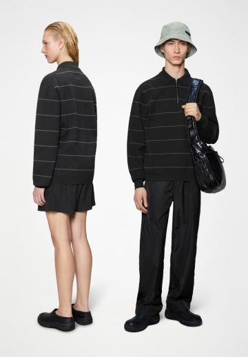 Пуловер в полоску