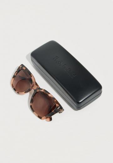 Солнечные очки