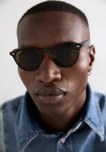 Солнечные очки