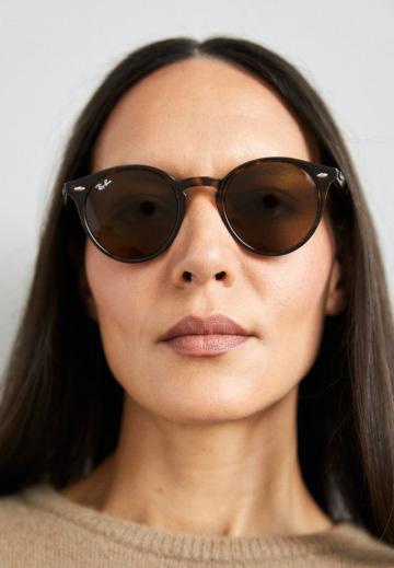 Солнечные очки