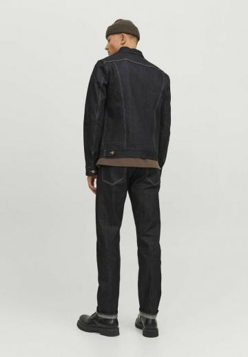 Узкие джинсы