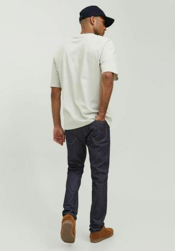 Узкие джинсы