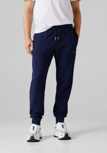 Спортивные штаны