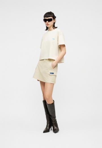 Юбка с накладными карманами