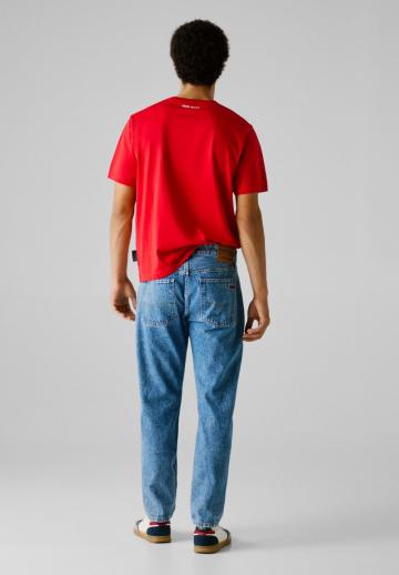 Прямые джинсы