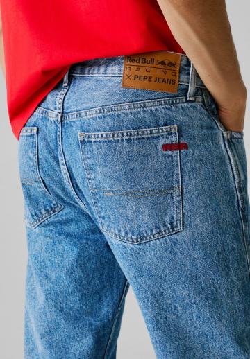 Прямые джинсы