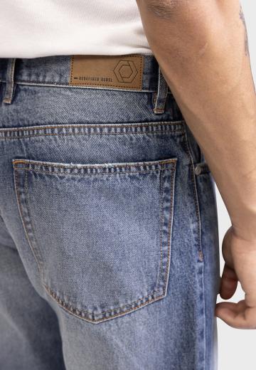 Свободные джинсы