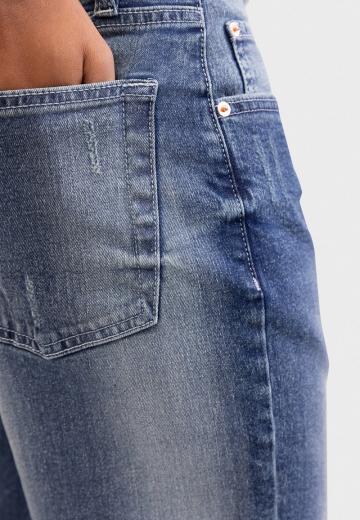 Прямые джинсы