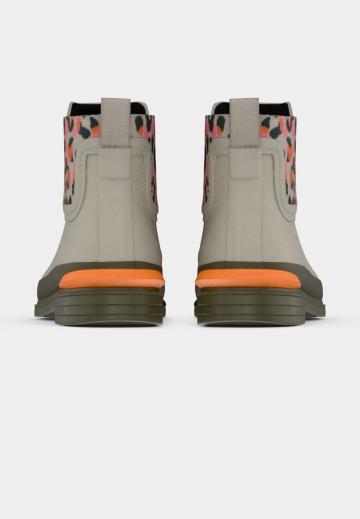 Резиновые сапоги