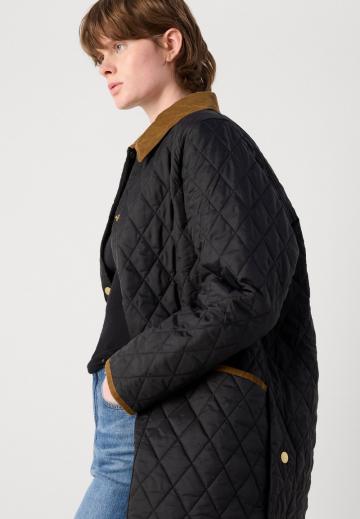 Короткое пальто